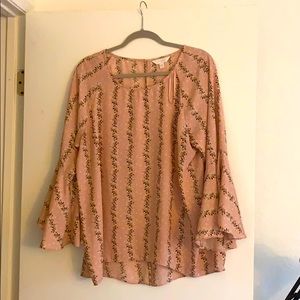 Lauren Conrad floral bell sleeve top size xxl